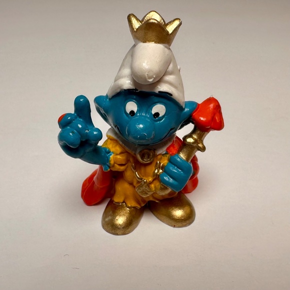 Vintage King Smurf Figurine 👑 | Made in Portugal - Picture 5 of 6